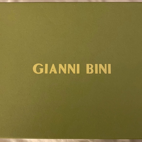 Gianni Bini size 7 ½. Good condition. - Picture 1 of 3